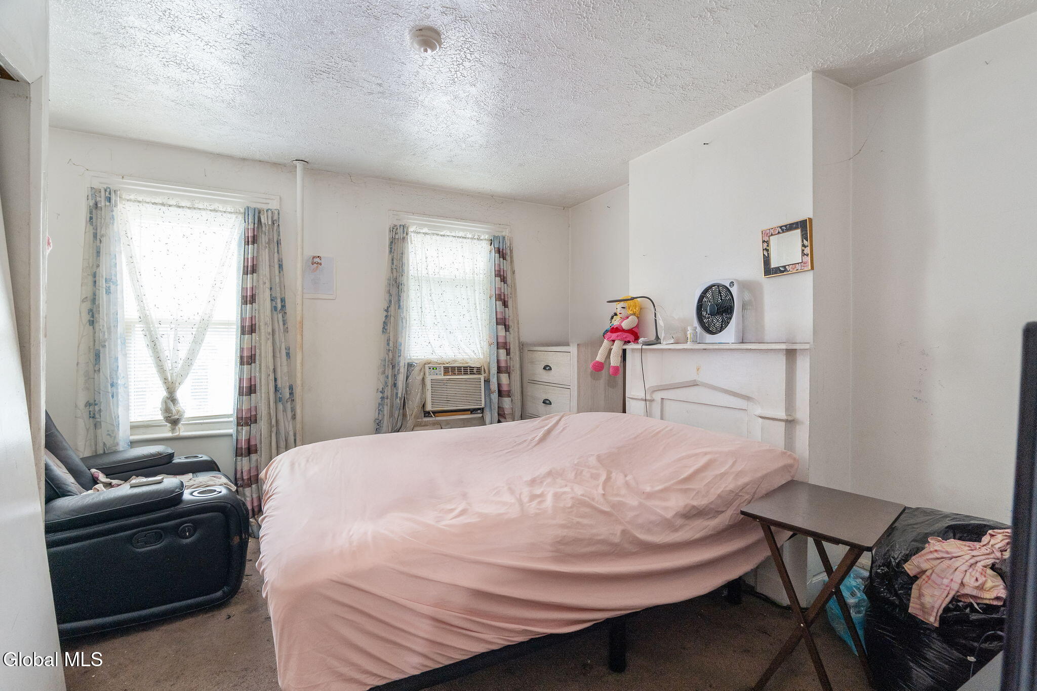 9 Jackson Place Schenectady NY 12308