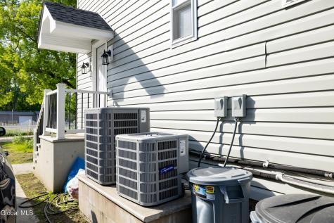 1643 Foster Avenue Schenectady NY 12308