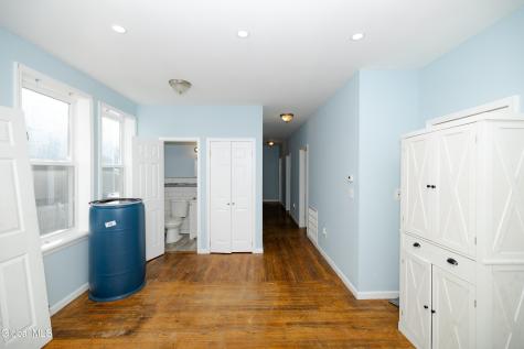 1643 Foster Avenue Schenectady NY 12308