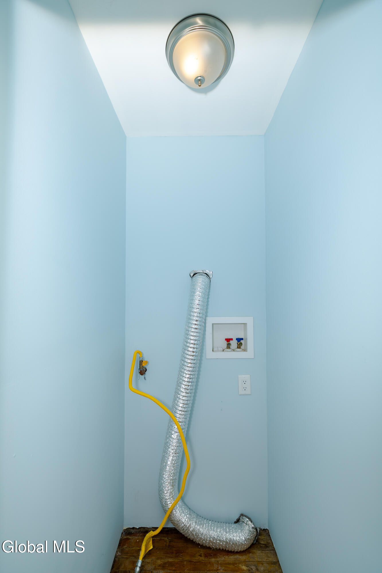 1643 Foster Avenue Schenectady NY 12308
