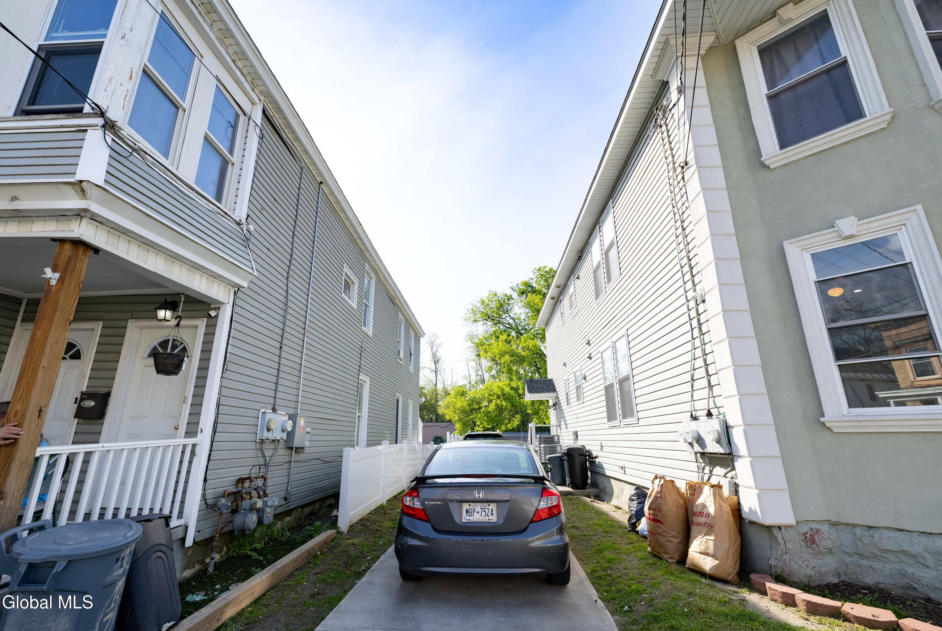 1643 Foster Avenue Schenectady NY 12308