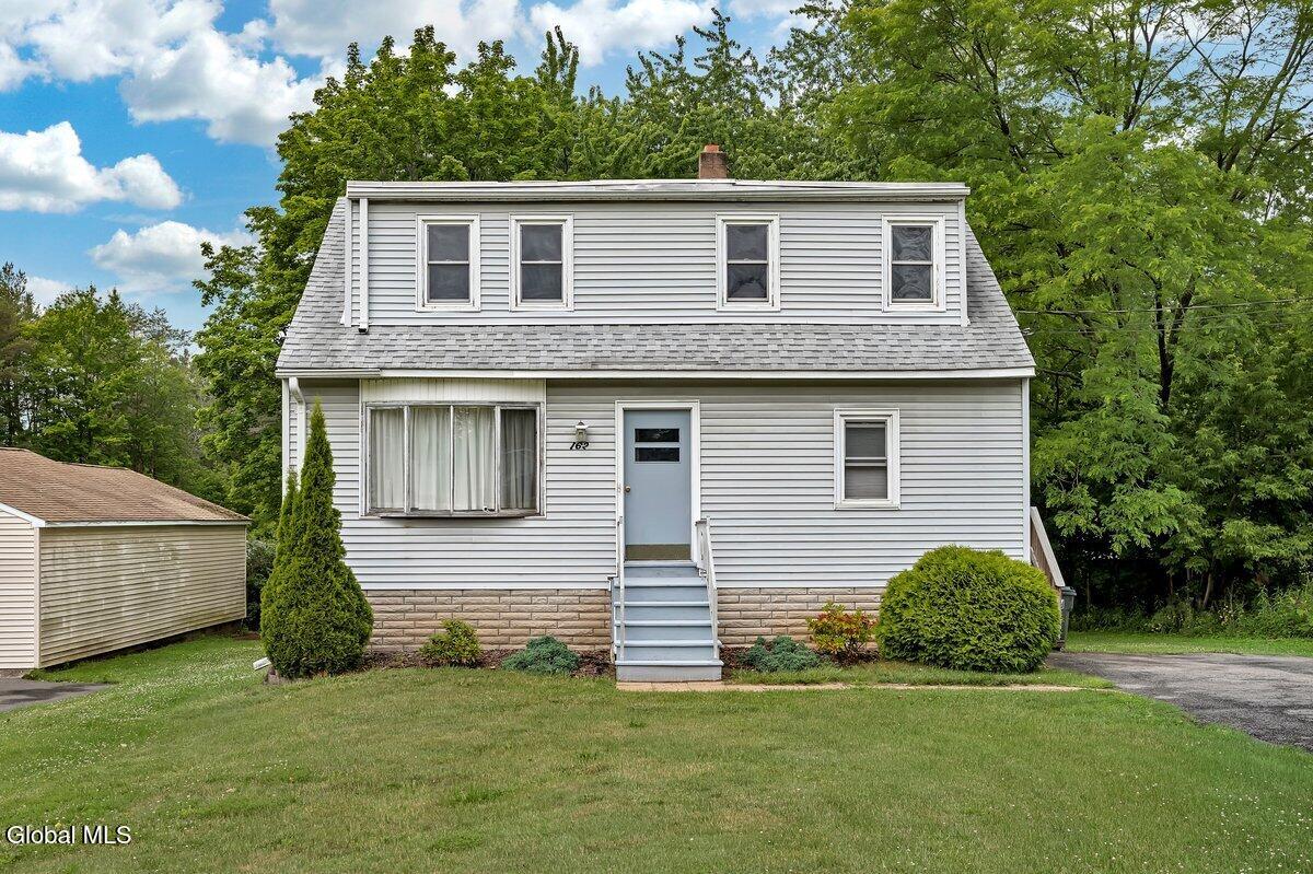 162 Consaul Road Albany NY 12205