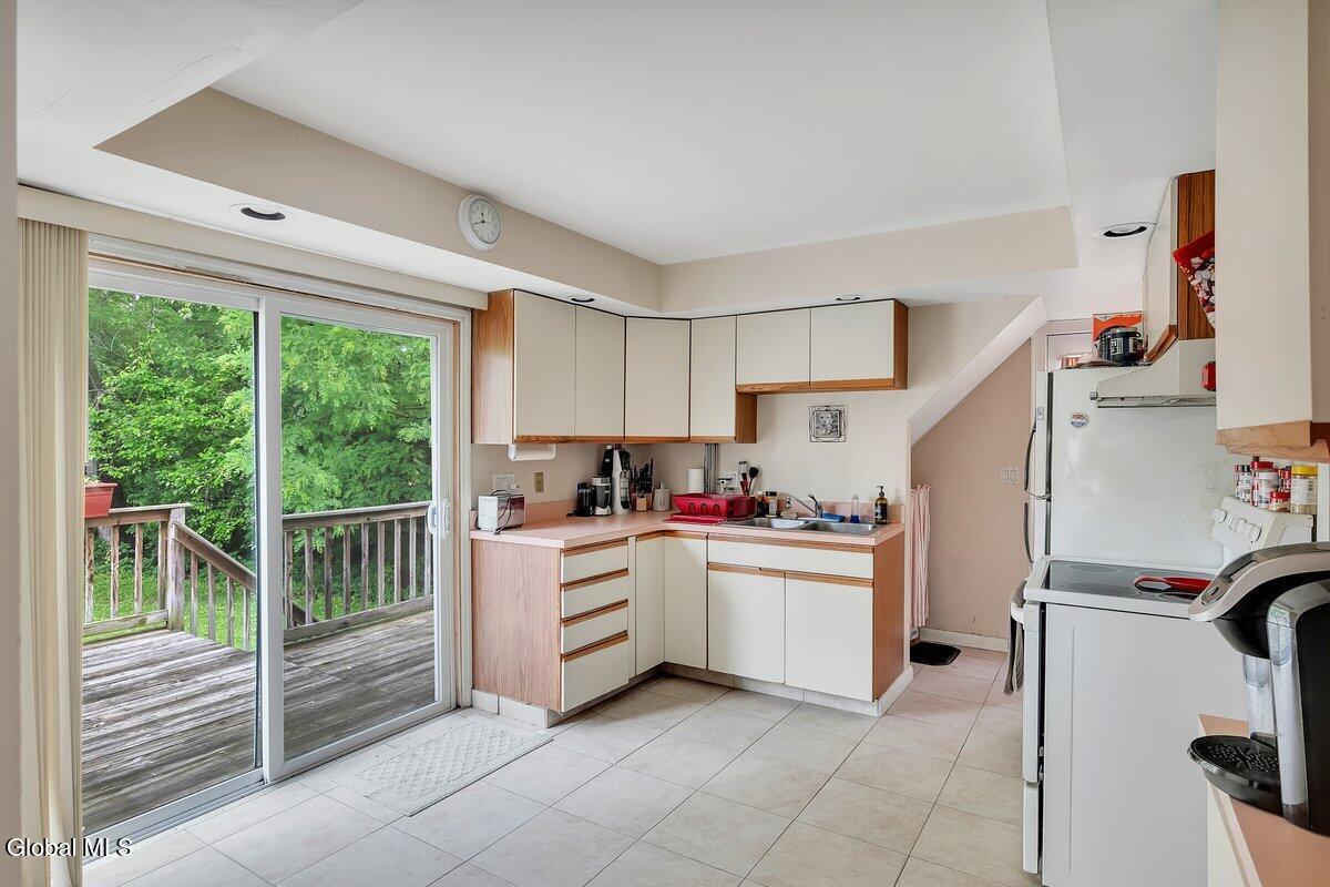 162 Consaul Road Albany NY 12205