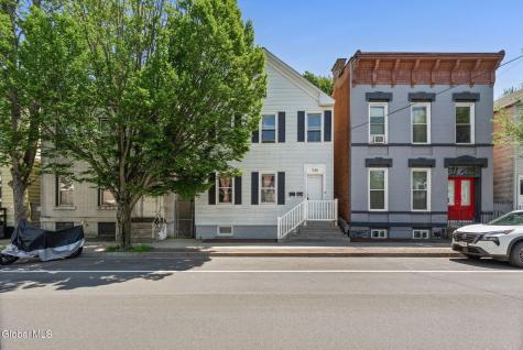 546 2nd Street Troy NY 12180