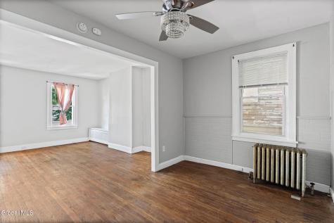 546 2nd Street Troy NY 12180