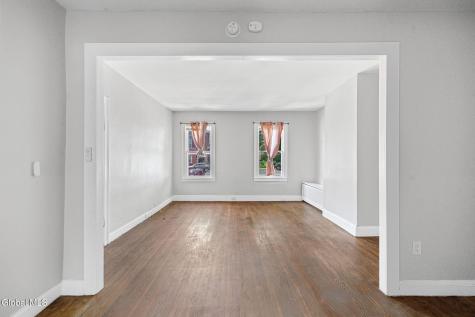 546 2nd Street Troy NY 12180