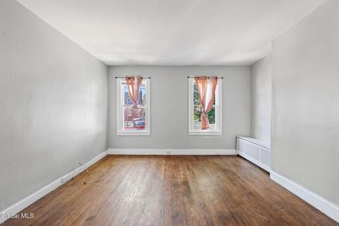 546 2nd Street Troy NY 12180