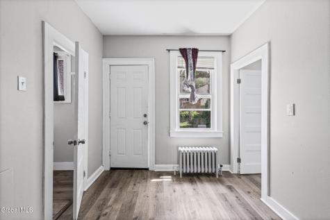 546 2nd Street Troy NY 12180