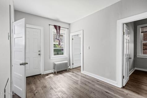 546 2nd Street Troy NY 12180