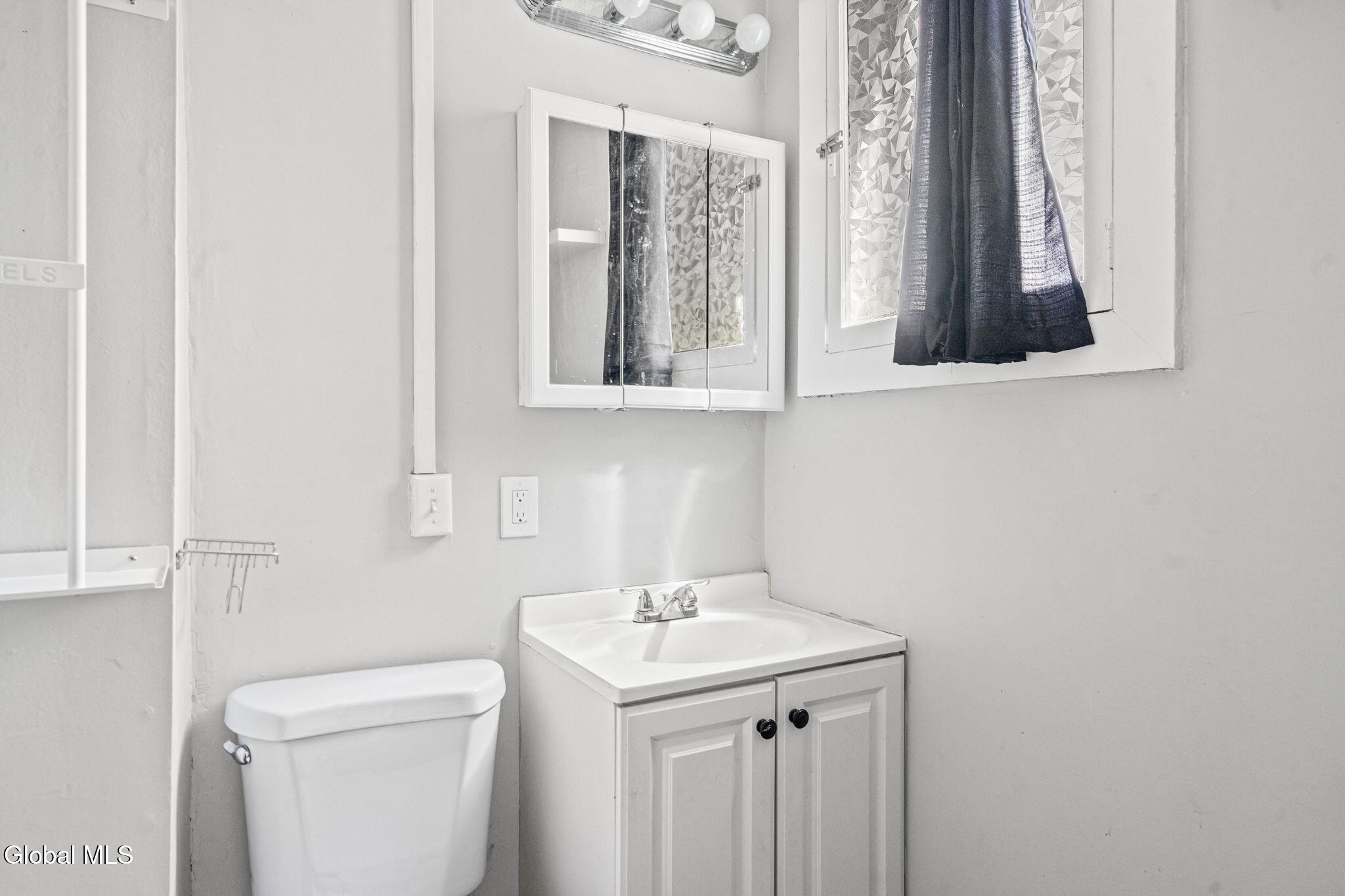 546 2nd Street Troy NY 12180