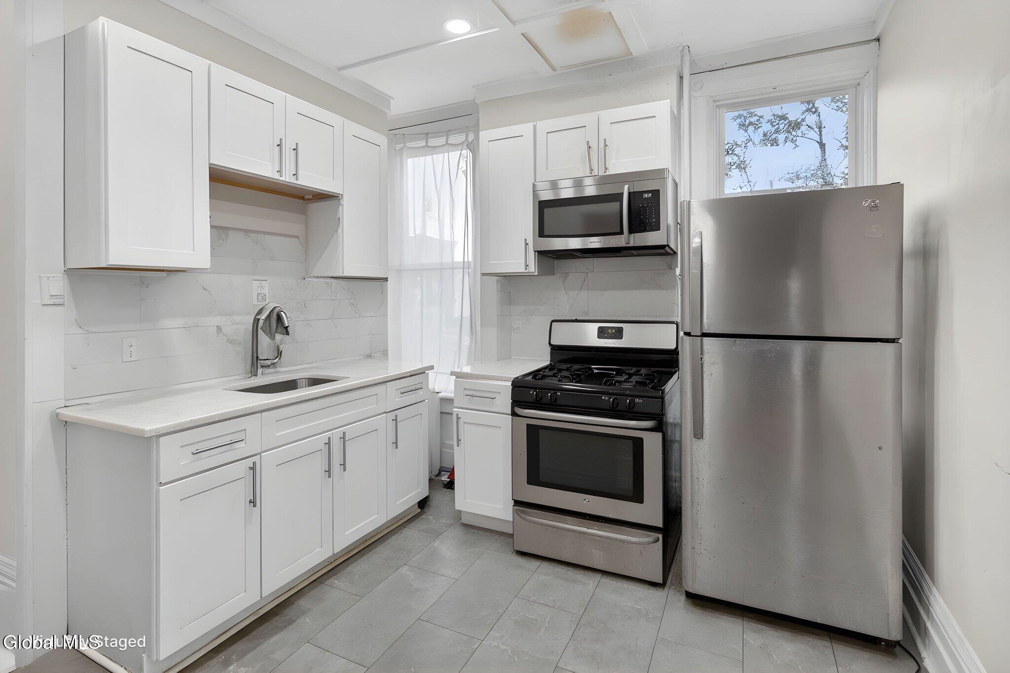 1410 5th Avenue Troy NY 12180
