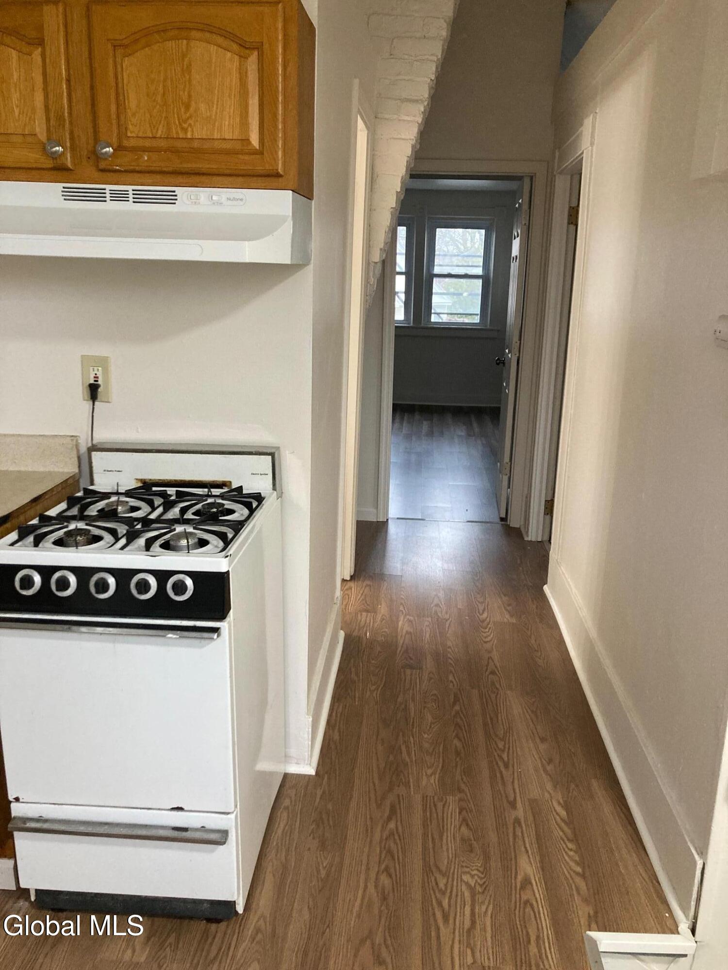 1562 Rugby Road Schenectady NY 12308