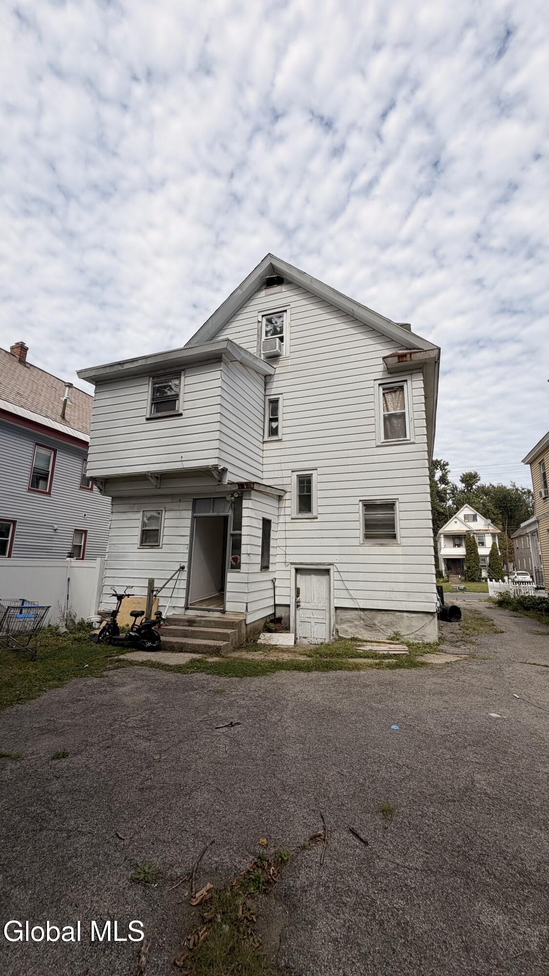 1562 Rugby Road Schenectady NY 12308