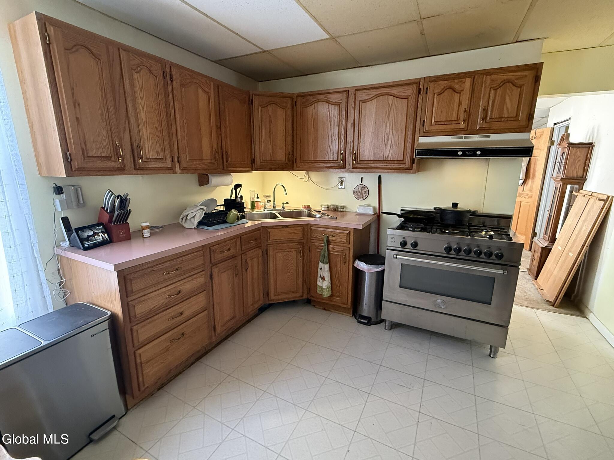 885 Emmett Street Schenectady NY 12307