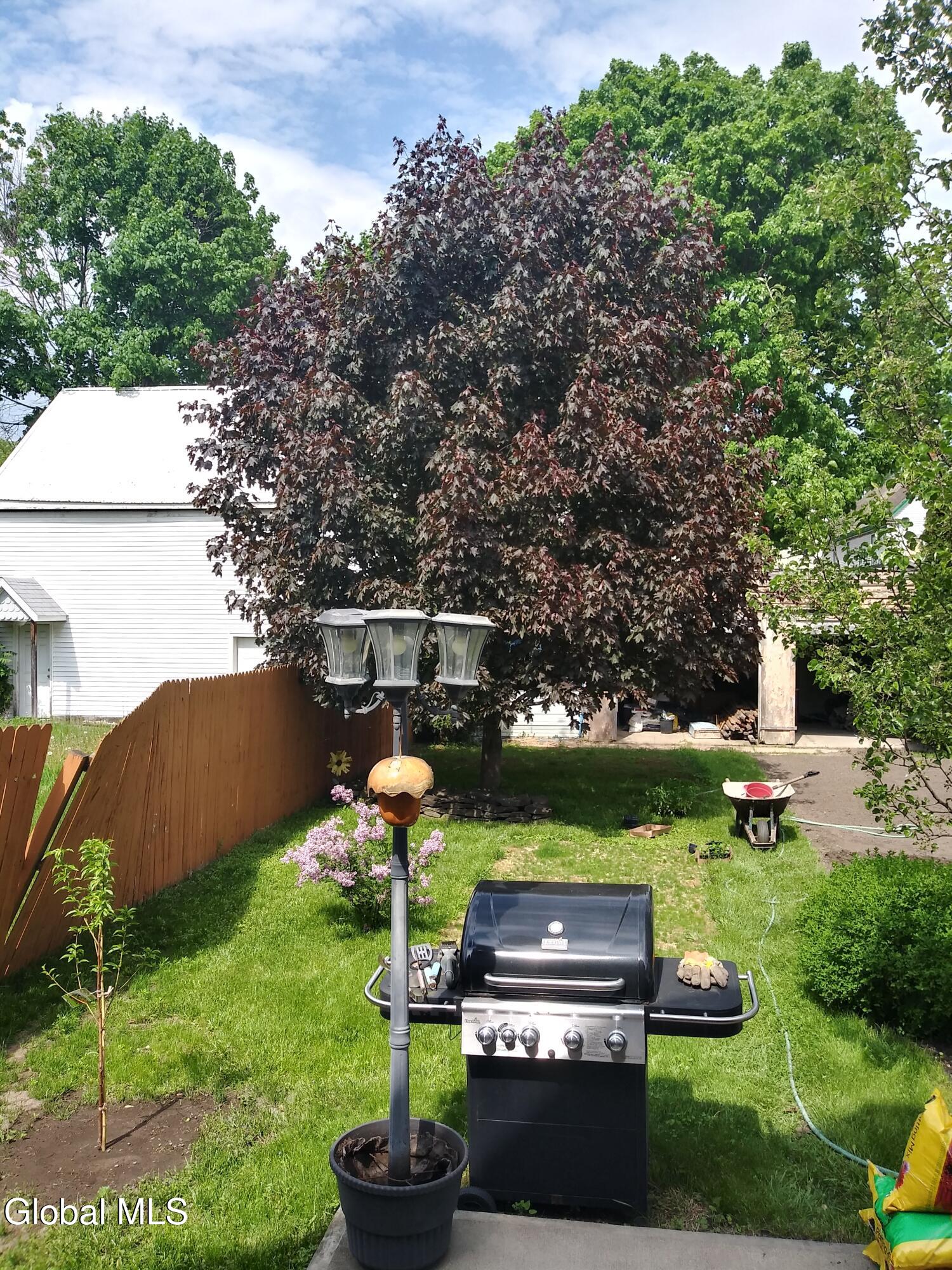 885 Emmett Street Schenectady NY 12307