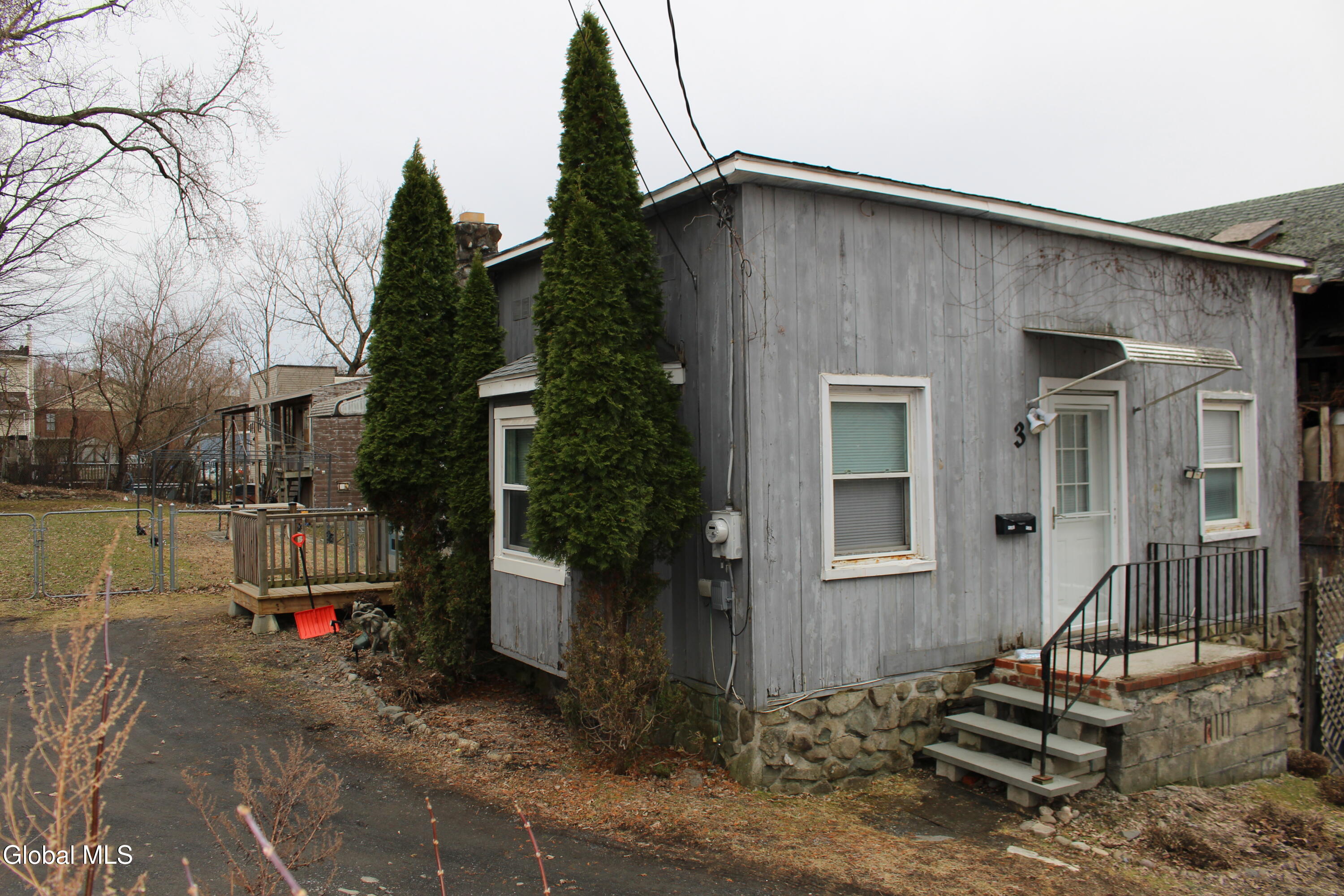 7-11 Forbes Avenue Rensselaer NY 12144