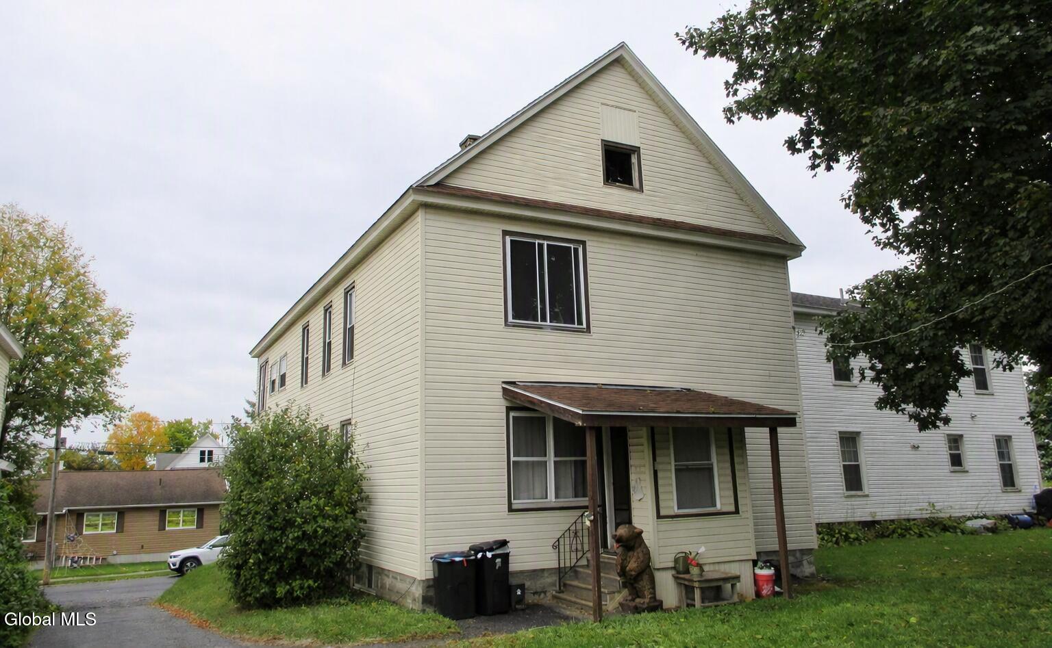 18-20 Crane Street Amsterdam NY 12010