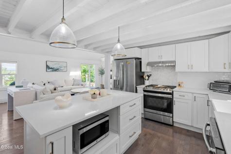 81 Rodgers Lane Saratoga Springs NY 12866