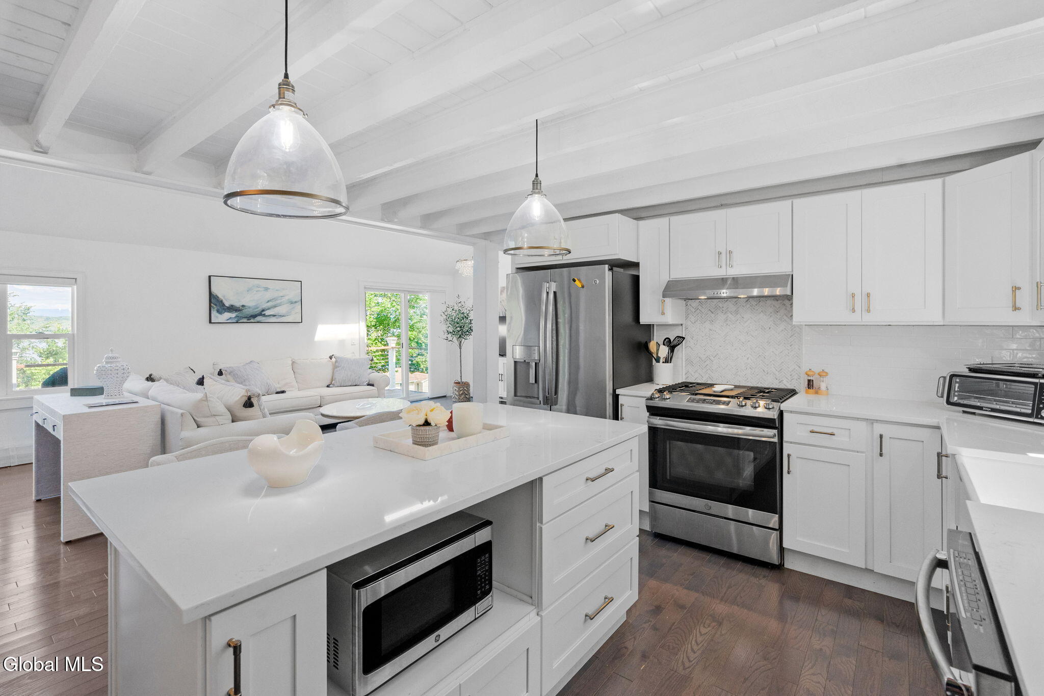 81 Rodgers Lane Saratoga Springs NY 12866