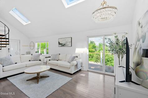 81 Rodgers Lane Saratoga Springs NY 12866