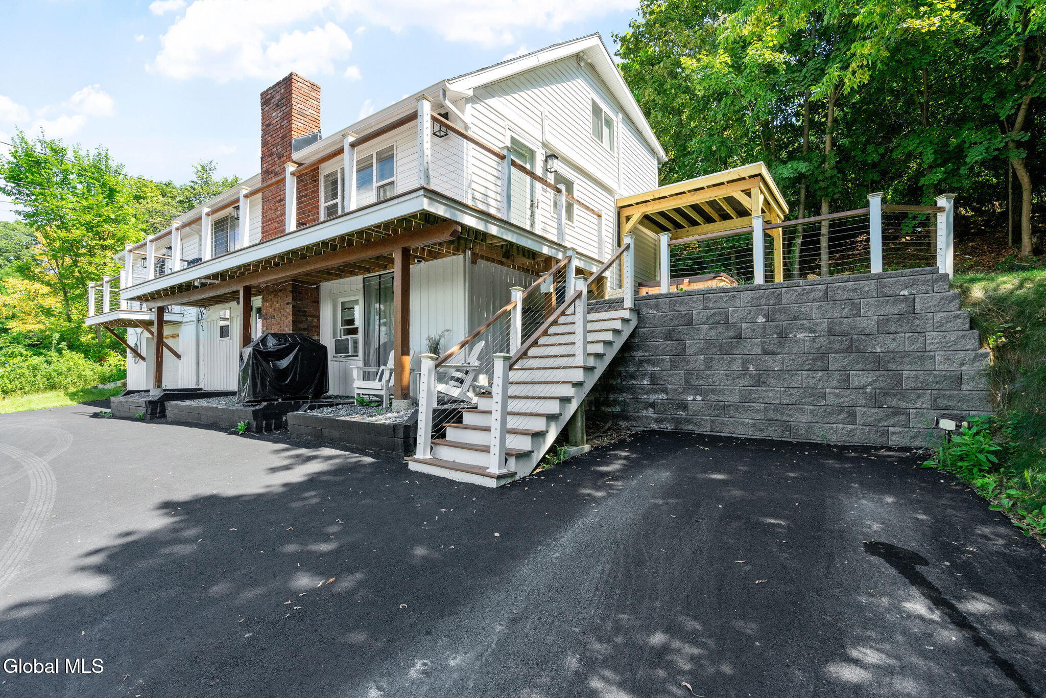 81 Rodgers Lane Saratoga Springs NY 12866