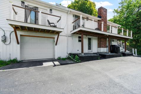 81 Rodgers Lane Saratoga Springs NY 12866