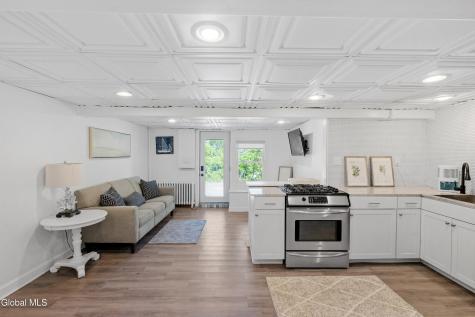81 Rodgers Lane Saratoga Springs NY 12866