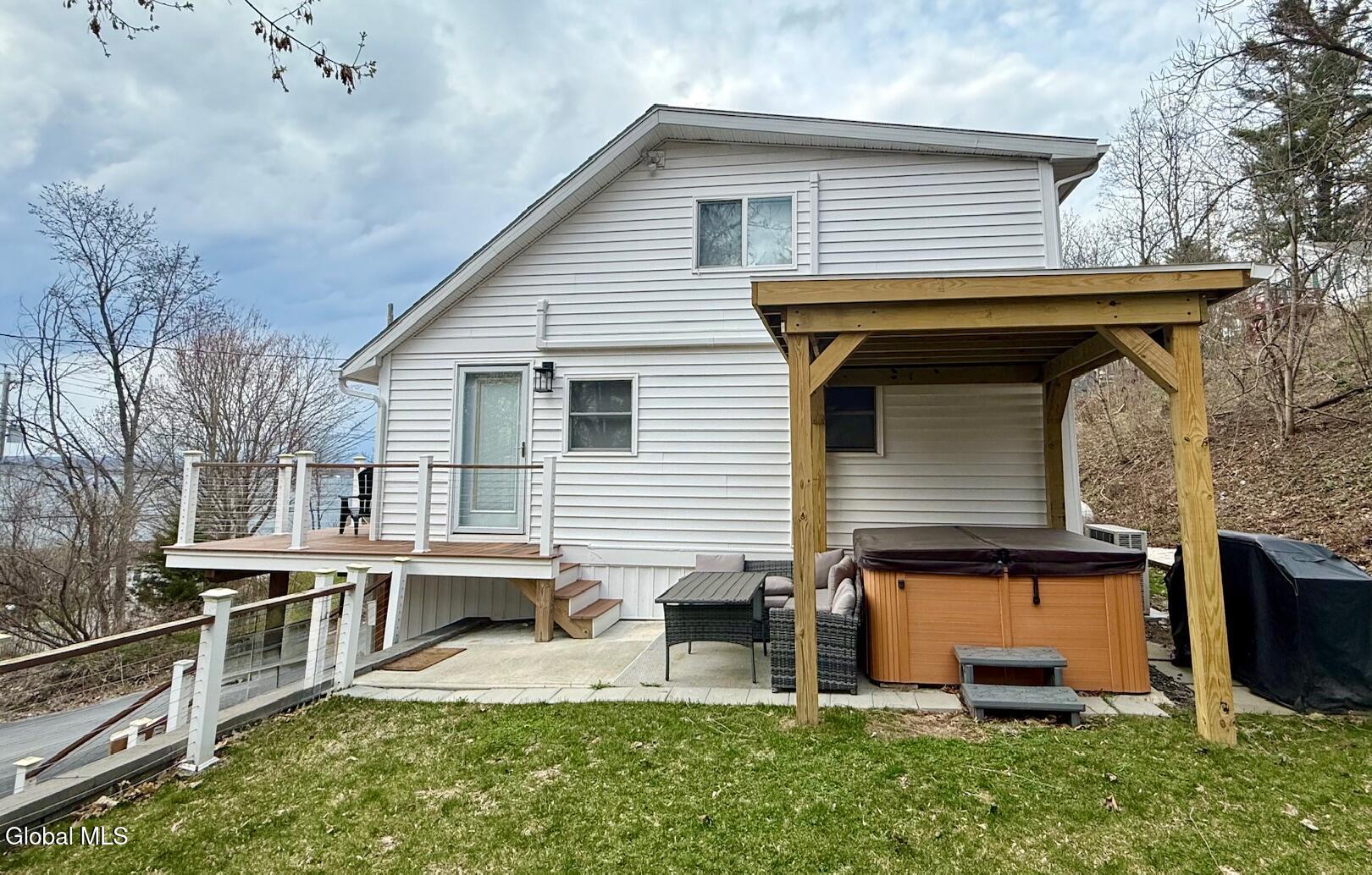 81 Rodgers Lane Saratoga Springs NY 12866