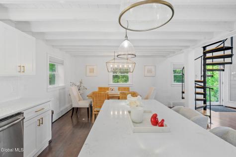 81 Rodgers Lane Saratoga Springs NY 12866