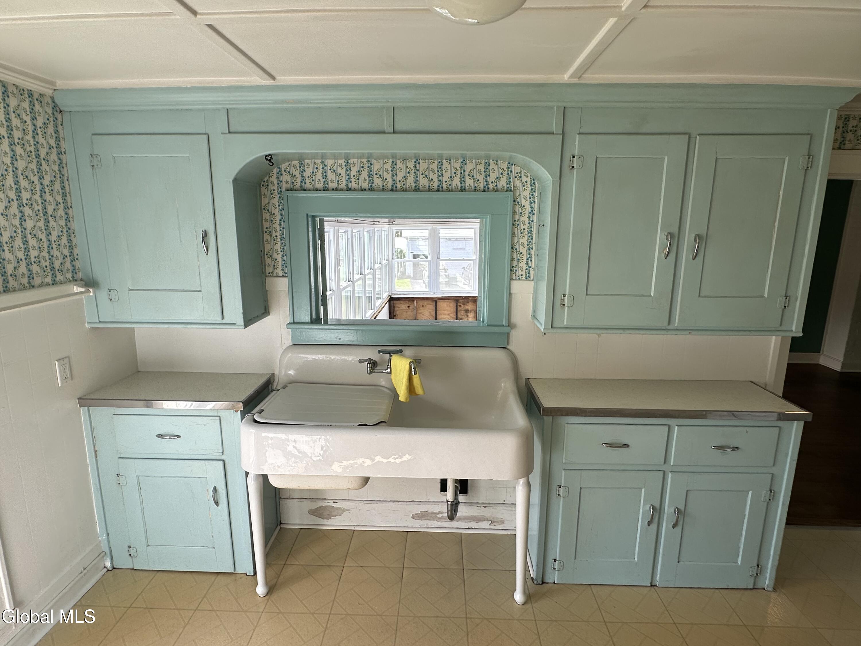 32 Lovers Lane New Lebanon NY 12125