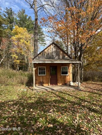 32 Lovers Lane New Lebanon NY 12125