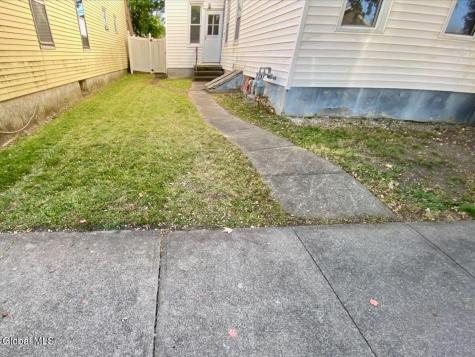 619 Fourth Avenue Watervliet NY 12189