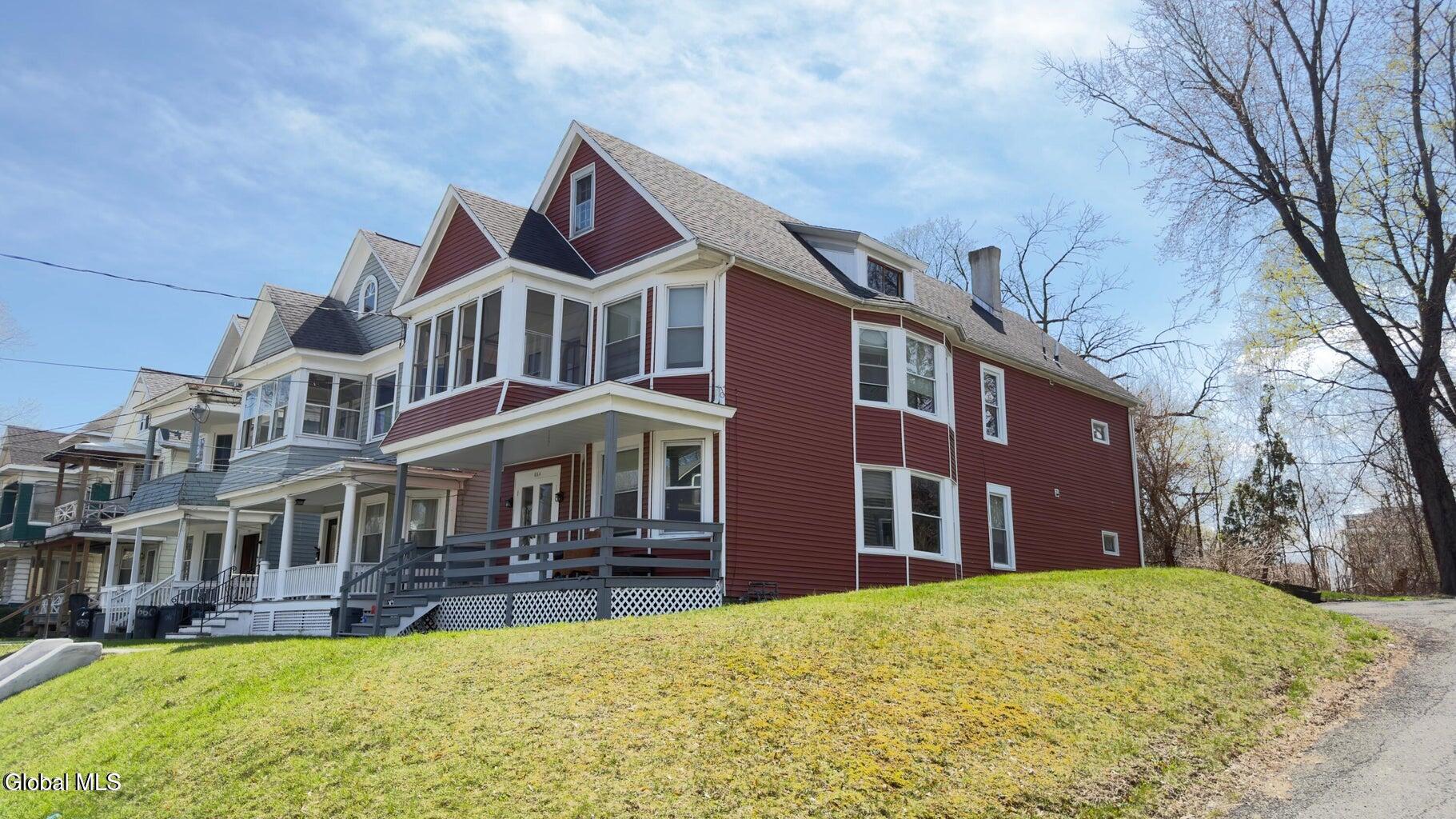 664 Myrtle Avenue Albany NY 12208