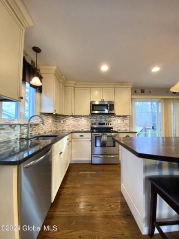20 Calhoun Drive Troy NY 12182
