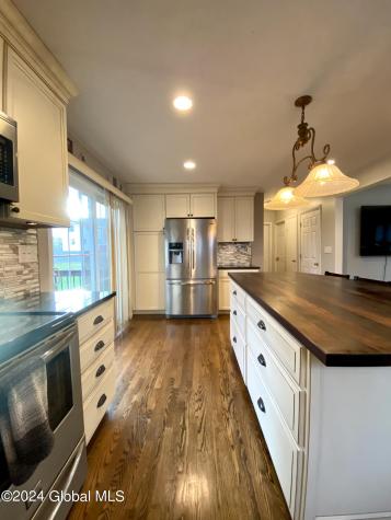 20 Calhoun Drive Troy NY 12182