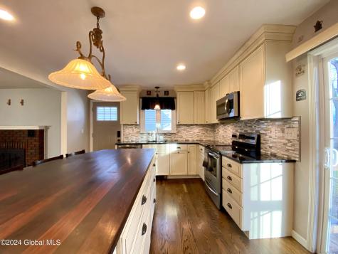 20 Calhoun Drive Troy NY 12182