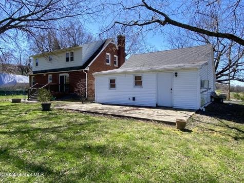 20 Calhoun Drive Troy NY 12182