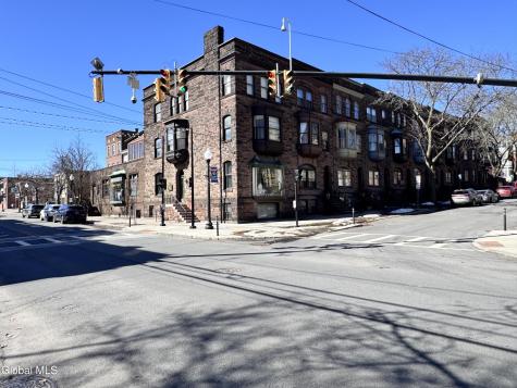 204 Lancaster Street Albany NY 12201