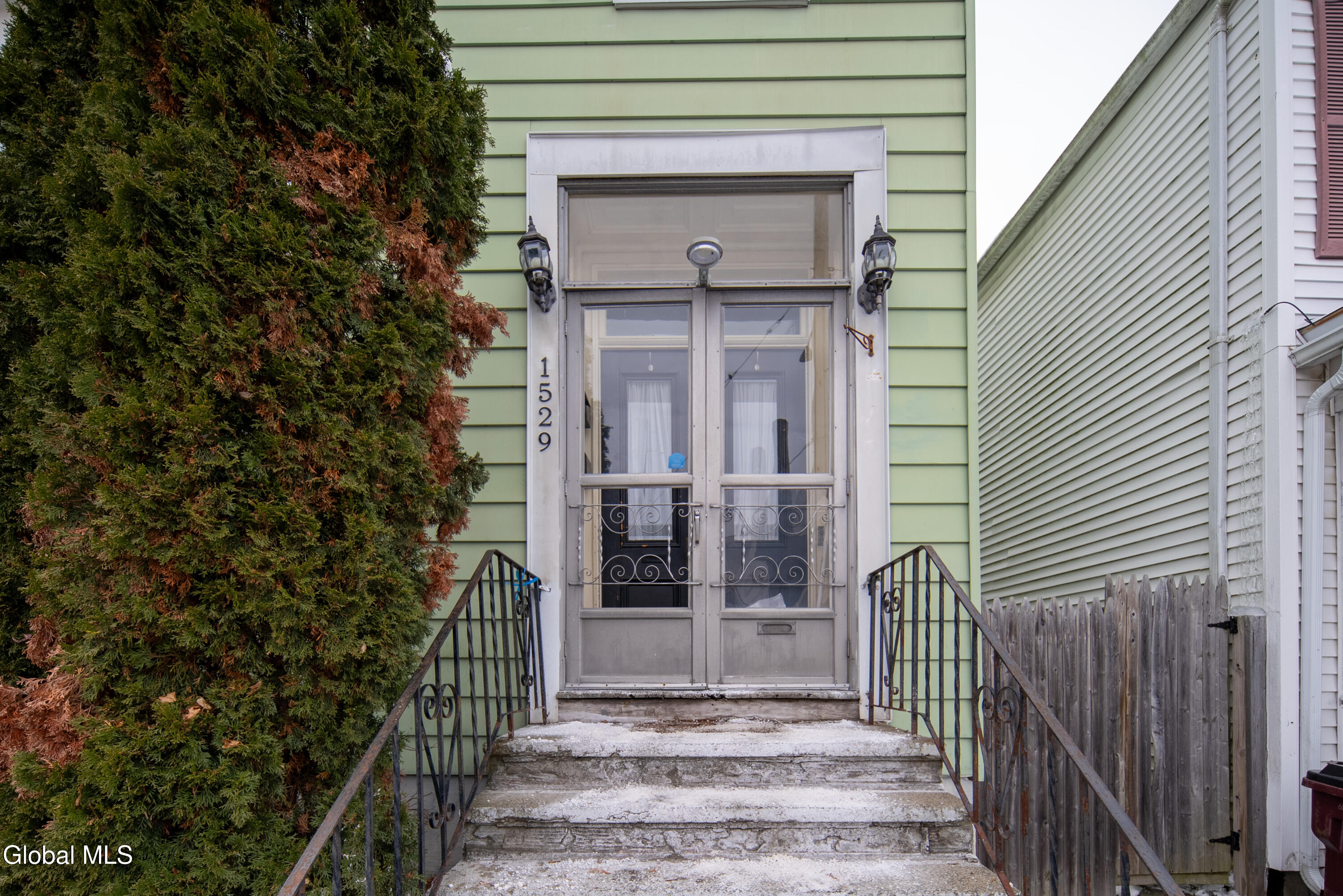 1529 7th Avenue Watervliet NY 12189