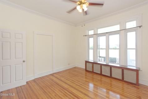 587 Washington Avenue Albany NY 12206