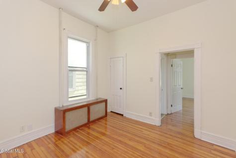 587 Washington Avenue Albany NY 12206