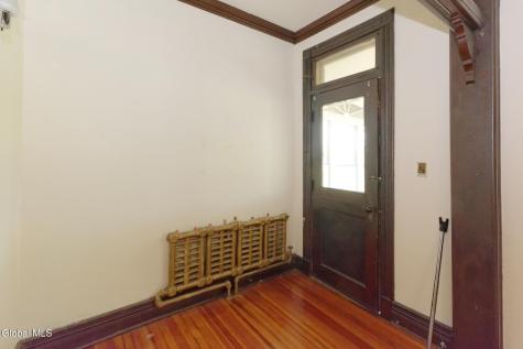 587 Washington Avenue Albany NY 12206