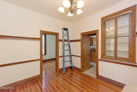 587 Washington Avenue Albany NY 12206