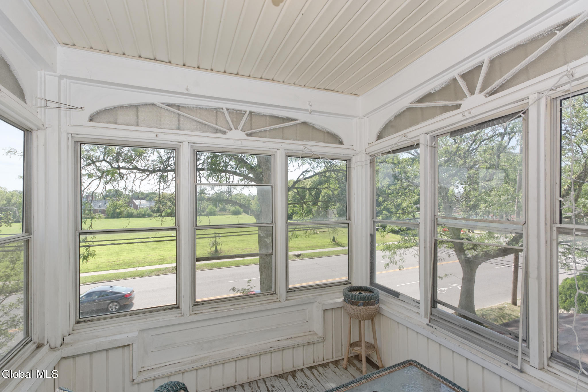 587 Washington Avenue Albany NY 12206