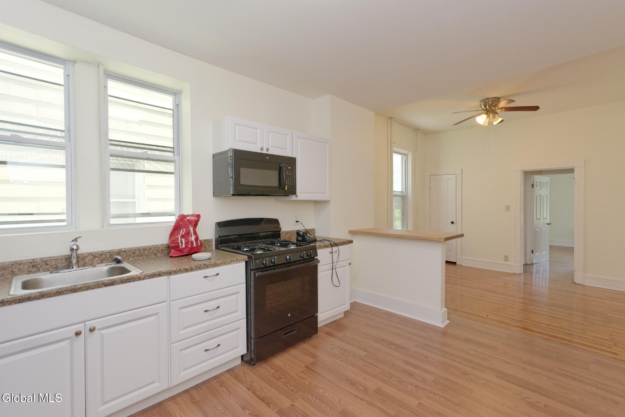 587 Washington Avenue Albany NY 12206