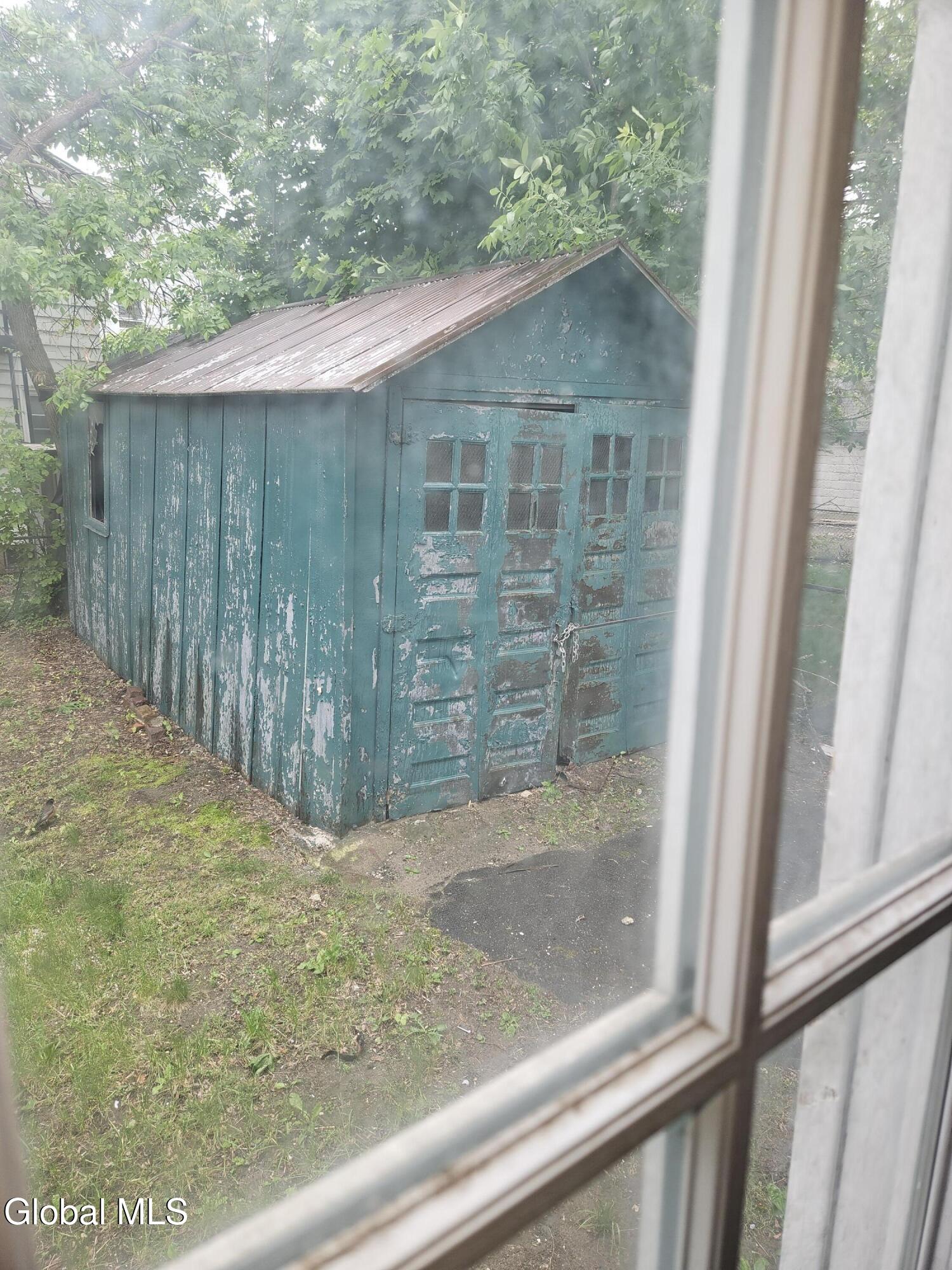 587 Washington Avenue Albany NY 12206