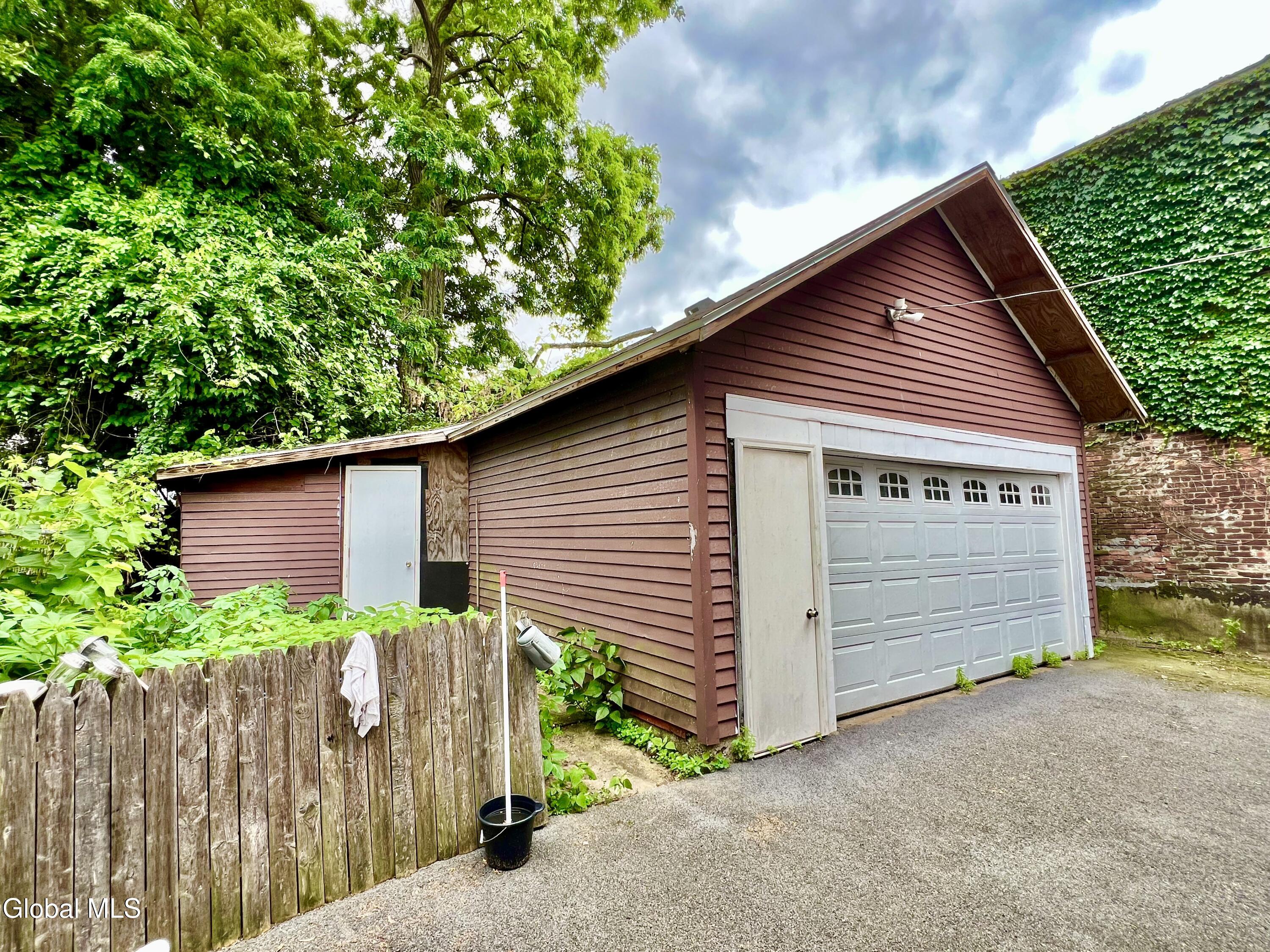 659 Crane Street Schenectady NY 12303