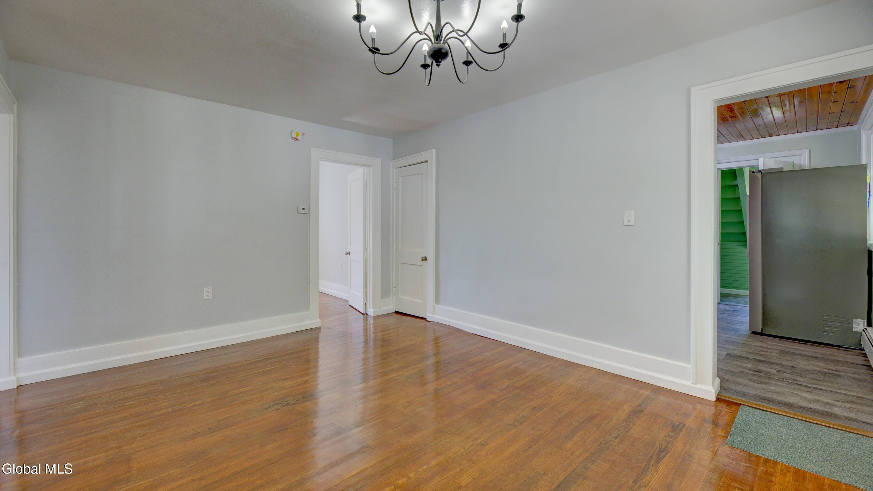 9 Mccleary Avenue Amsterdam NY 12010
