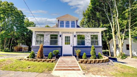 9 Mccleary Avenue Amsterdam NY 12010