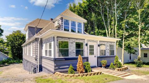 9 Mccleary Avenue Amsterdam NY 12010